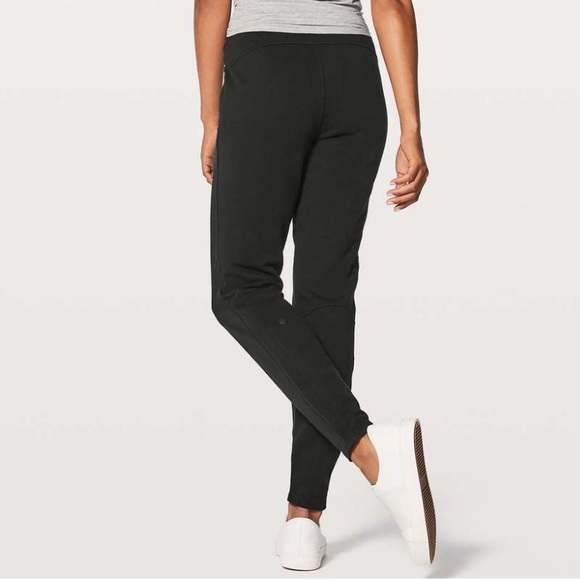lululemon athletica Pants - Lululemon Free To Roam Jogger